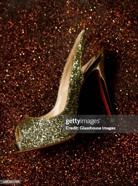 Gold High Heels Photos and Premium High Res Pictures - Getty Images