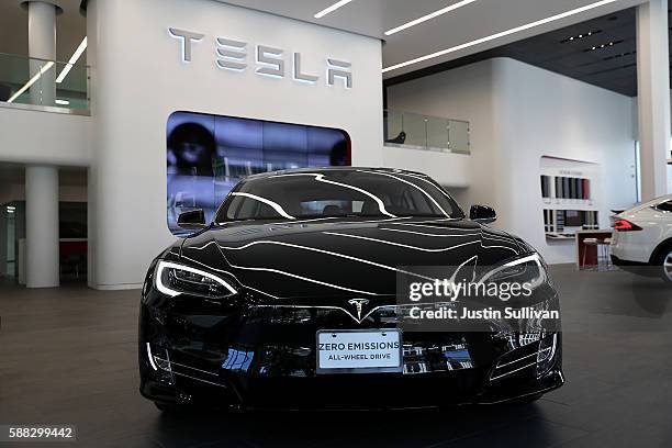 Tesla Model S is displayed inside of the new Tesla flagship facility on August 10, 2016 in San Francisco, California. Tesla is opening a 65,000...