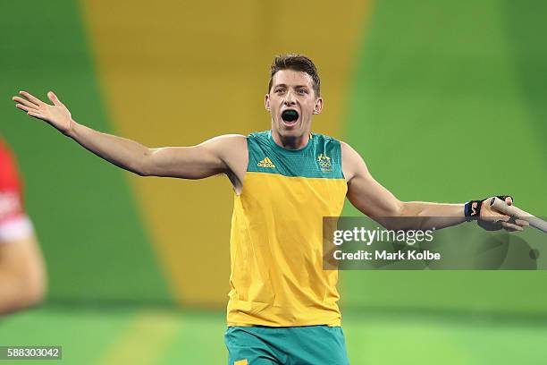 Simon Orchard of Australia appeals to the umpire during the men's pool A match between Great Britain and Australia on Day 5 of the Rio 2016 Olympic...