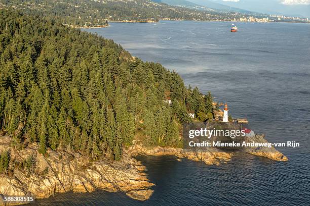 point atkinson lighthouse, vancouver, canada - mieneke andeweg stock pictures, royalty-free photos & images