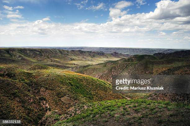 central kazakhstan steppes - kazakhstan steppe stock pictures, royalty-free photos & images