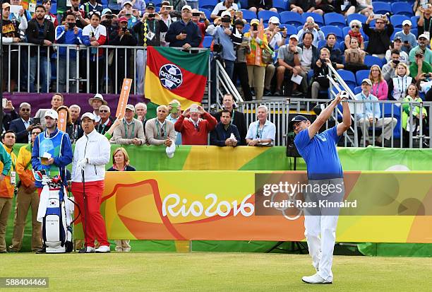 Adilson da Silva of Brazil plays his shot from the first tee during the first round of men's golf on Day 6 of the Rio 2016 Olympics at the Olympic...