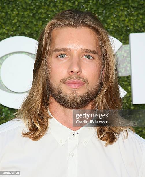 Drew Van Acker Photos and Premium High Res Pictures - Getty Images