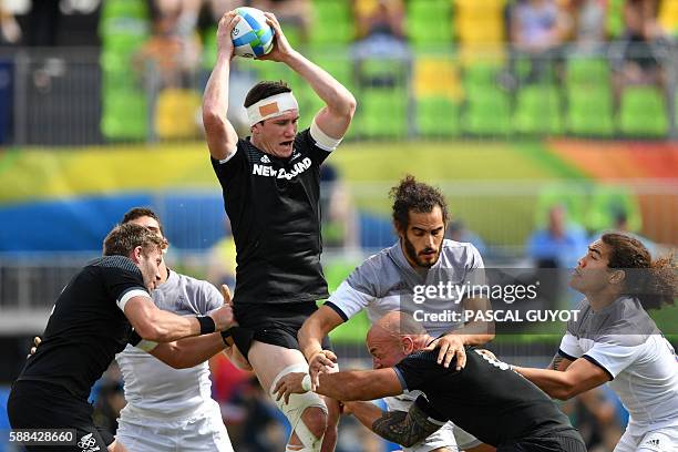 Sam Dickson Rugby 473 New Zealand Sam Dickson Stock Photos, High-Res Pictures, and Images ...