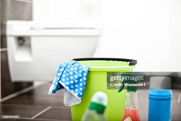 cleansing agents in bathroom - putzeimer stock-fotos und bilder