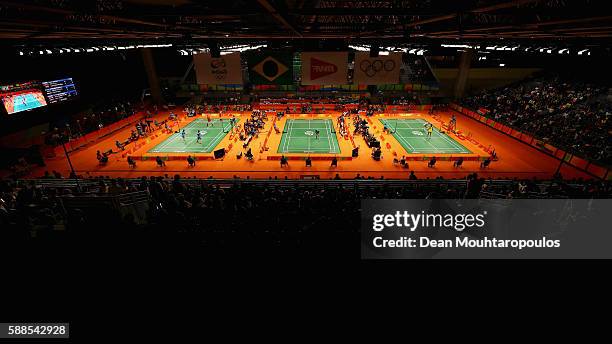 General view with Long Chen of China competing against Niluka Karunaratne of Sri Lanka in t the centre court in the Mens Singles on Day 6 of the 2016...