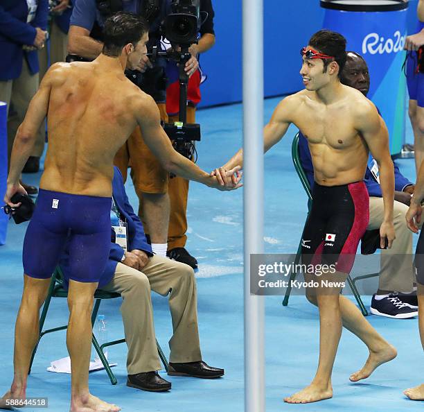 Michael Phelps Hands Photos and Premium High Res Pictures Getty Images