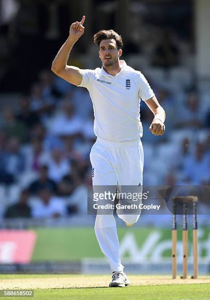 Steven Finn of England celebrates dismissing Yasir Shah of Pakistan during day two of the 4th Investec Test between England and Pakistan at The Kia...