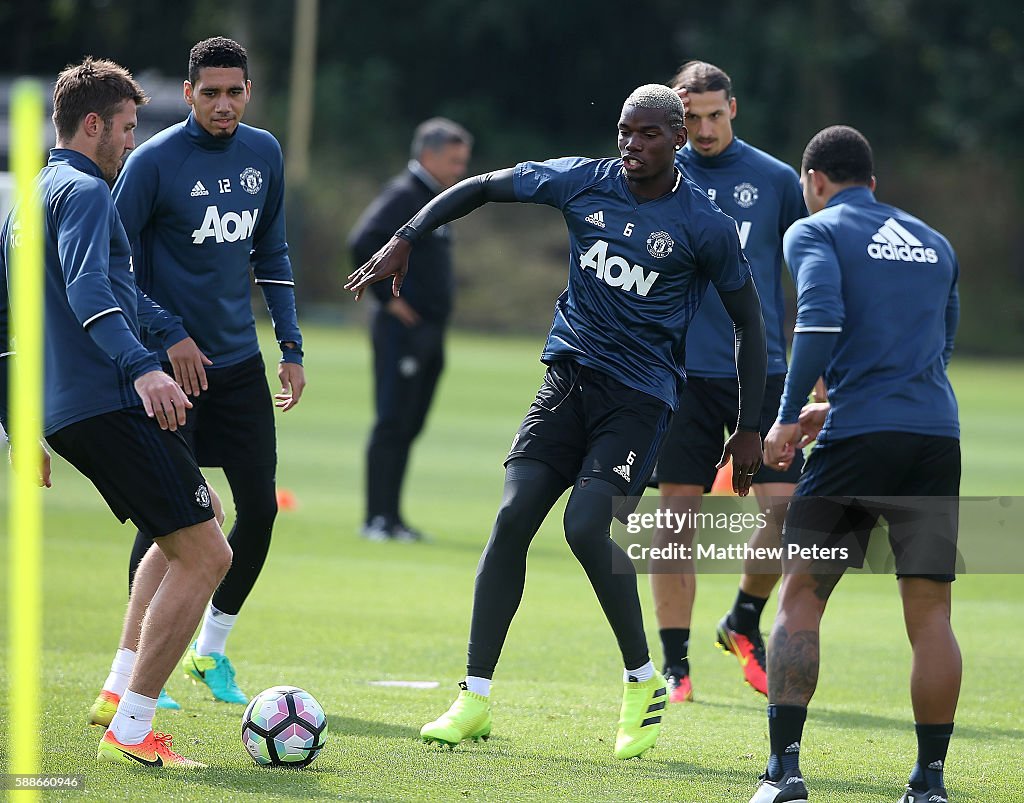 Manchester United Training and Press Conference