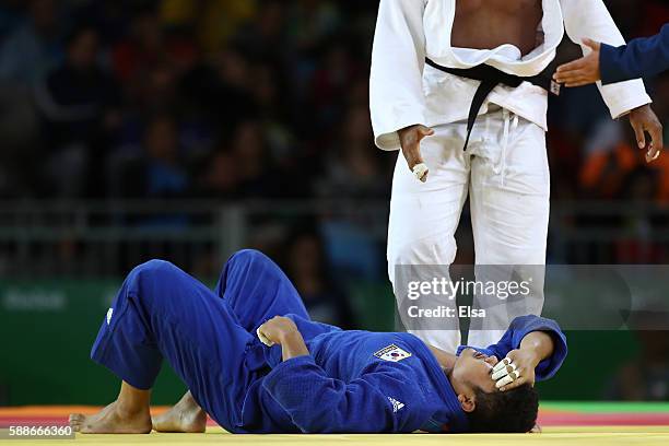 Roy Meyer of the Netherland competes against Sungmin Kim of South Korea during the Men's +100kg Judo contest on Day 7 of the Rio 2016 Olympic Games...