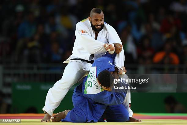 Roy Meyer of Netherlands competes with Or Sasson of Israel during the Men's +100kg Judo contest on Day 7 of the Rio 2016 Olympic Games at Carioca...