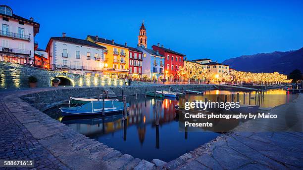 ascona at night - ascona 個照片及圖片檔