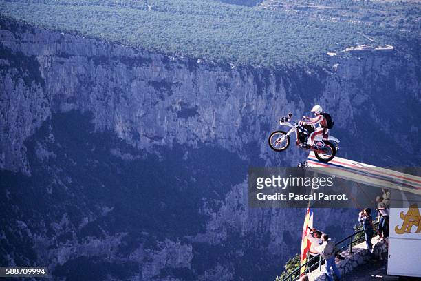 Alain Prieur Beats World Record for Motorcycle Jumping