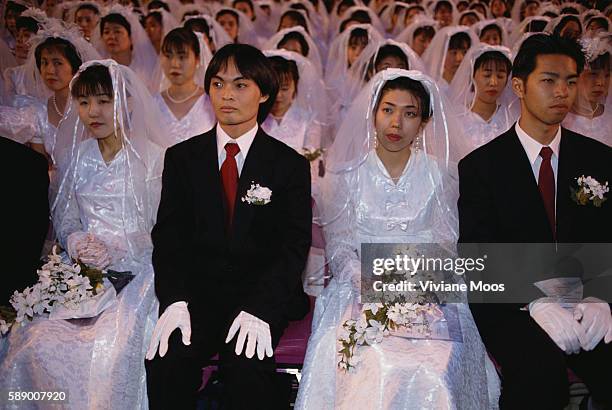 Marriage Reverant Moon Us Moon Wedding Moon Photos and Premium High Res Pictures - Getty Images