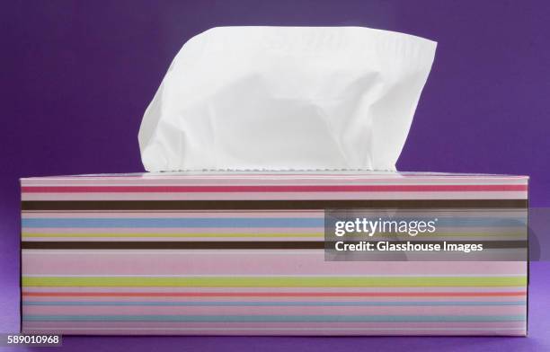 tissue box - papiertaschentuch stock-fotos und bilder