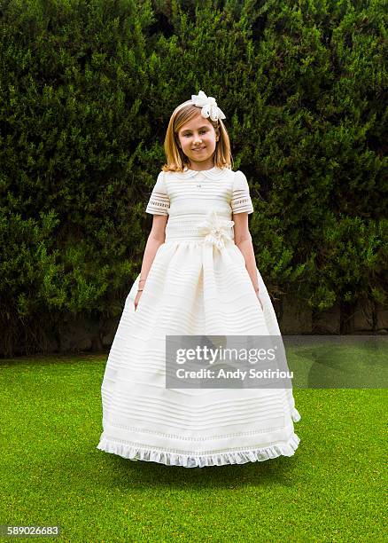 floating girl - forma-di-comunicazione foto e immagini stock