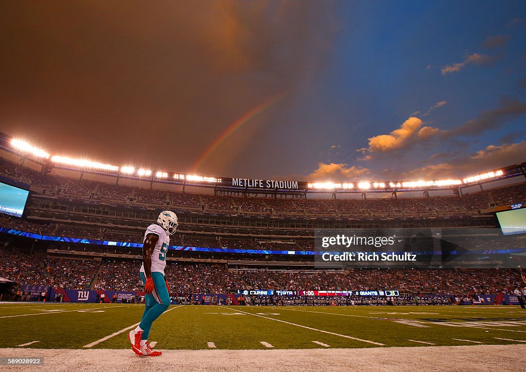Miami Dolphins v New York Giants