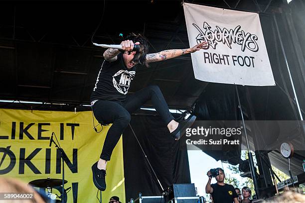 Kellin Quinn of Sleeping with Sirens performs at the Vans Warped Tour at White River Amphitheatre on August 12, 2016 in Auburn, Washington.