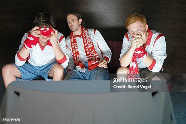 disappointed soccer fans - fan scarf bildbanksfoton och bilder