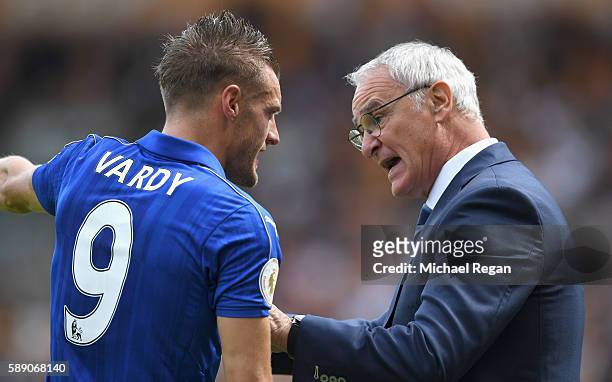 Jamie Vardy of Leicester City and Claudio Ranieri, Manager of Leicester City speak on the side line during the Premier League match between Hull City...