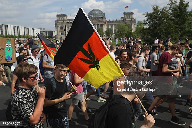 Pot Flags Weed Flag Photos and Premium High Res Pictures - Getty Images