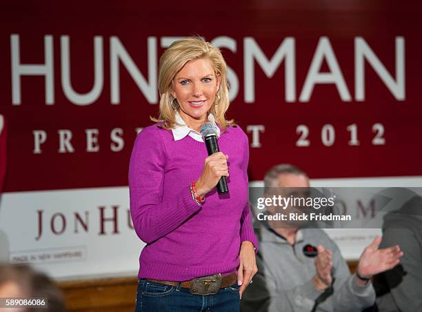 Mary Kaye Huntsman, wife of Republican presidential candidate, Jon Huntsman speaking prior to her husband at a town hall meeting at Pelham, NH Town...