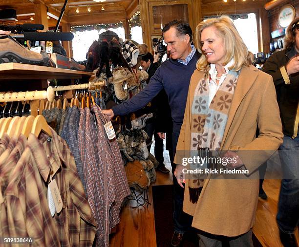 Republican presidential candidate and former MA Governor Mitt Romney shopping for Christmas gifts with his wife wife Ann Romney at the "Simon the...