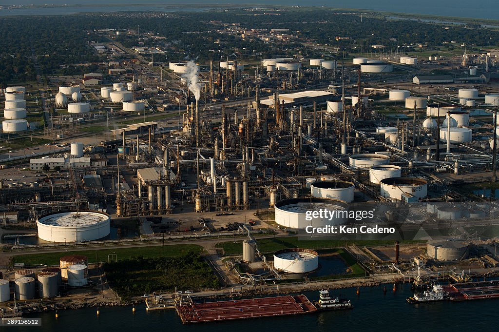 Houston Refineries Oil refineries off of the Houston Ship Channel in Houston, TX Sept ...