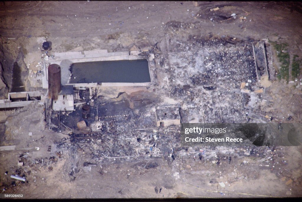 Davidians The Branch Davidians, a Christian sect led by David Koresh, lived at ...