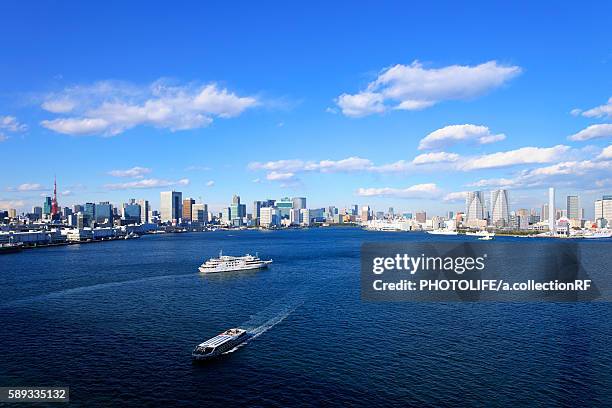 ships near tokyo - tokyo bay stock pictures, royalty-free photos & images