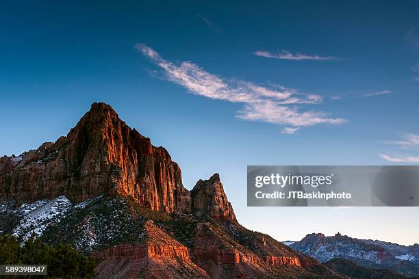 last light on the watchman - zion national park - zion national park stockfoto's en -beelden