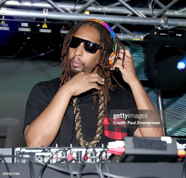 Rapper Lil Jon performs as a DJ at Mount Airy Casino Resort's Get Wet on August 13, 2016 in Mount Pocono, Pennsylvania.