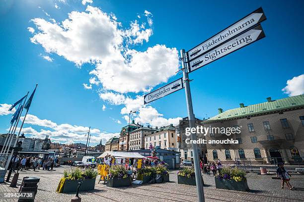 directions to sightseeing boats in stockholm, sweden - stockholm old town stock pictures, royalty-free photos & images