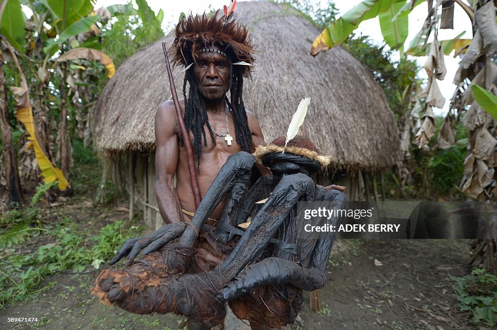 INDONESIA-PAPUA-CULTURE-FESTIVAL-MUMMY