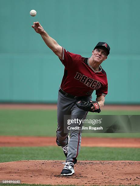 Zack Greinke of the Arizona Diamondbacks throws against the Boston Red Sox in the first inning at Fenway Park on August 14, 2016 in Boston,...