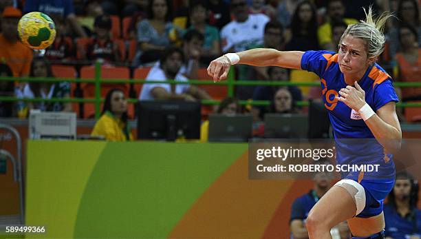 Netherlands' left back Estavana Polman shoots during the women's preliminaries Group B handball match Netherlands vs Russia for the Rio 2016 Olympics...