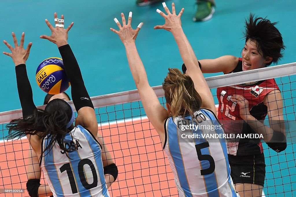 VOLLEYBALL-OLY-2016-RIO-JPN-ARG