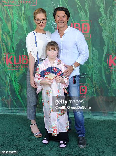 Actor Lou Diamond Phillips, wife Yvonne Boismier Phillips and daughter Indigo Sanara Phillips arrive at the premiere of Focus Features' "Kubo And The...