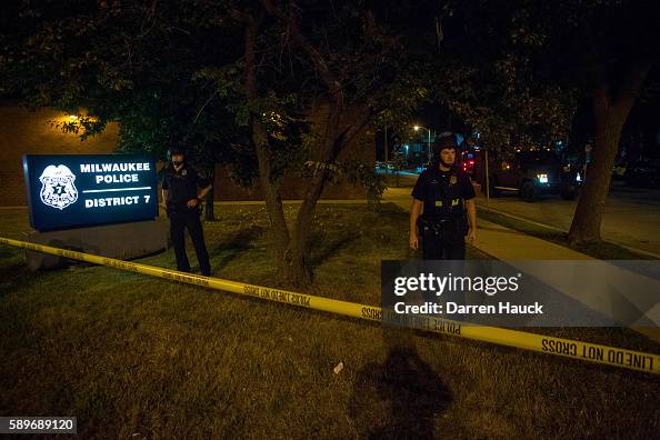Tensions High In Milwaukee Night After Police Shooting Of Armed Suspect Sparks Violence In City Tensions High In Milwaukee Night After Police Shooting Of Armed Suspect Sparks Violence In City