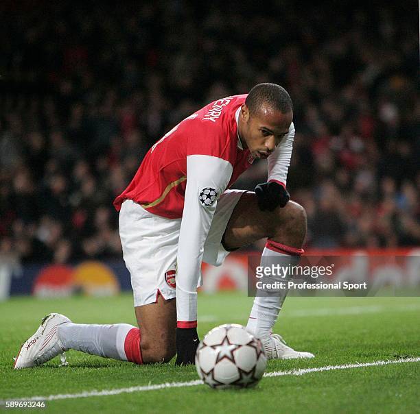 Thierry Henry of Arsenal looks on after another miss during the UEFA Champions League Group G match between Arsenal and CSKA Moscow at The Emirates...