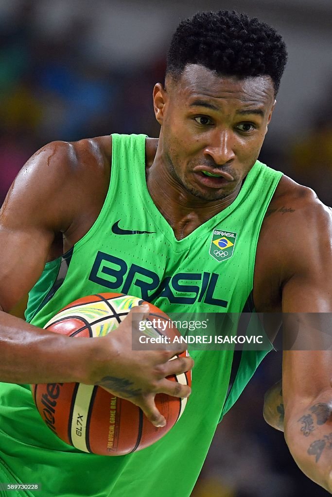 BASKETBALL-OLY-2016-RIO-NGR-BRA