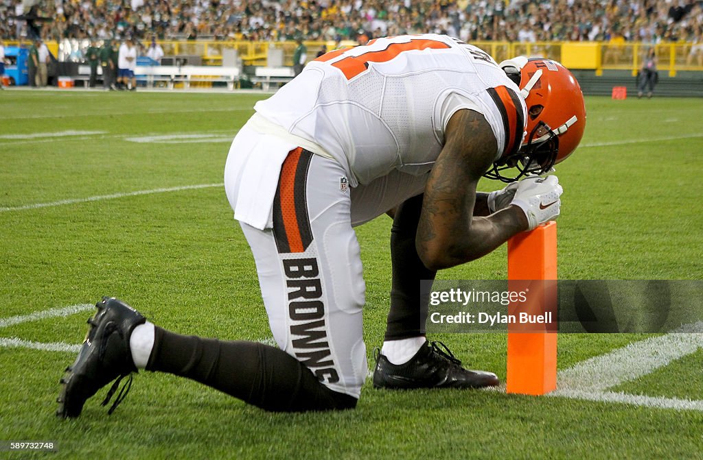 Cleveland Browns v Green Bay Packers