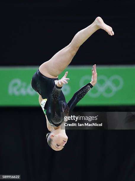 Sanne Wevers of the Netherlands on her way to winning Gold in the Final of The Beam at Rio Olympic Arena on August 15, 2016 in Rio de Janeiro, Brazil.