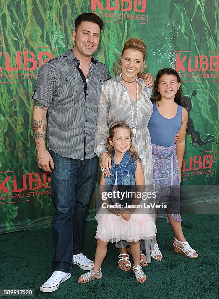 Actress Jodie Sweetin, Justin Hodak and daughters Beatrix Carlin Sweetin Coyle and Zoie Laurel May Herpin attend the premiere of "Kubo and the Two...