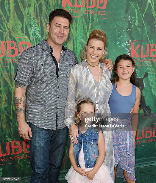 Actress Jodie Sweetin, Justin Hodak and daughters Beatrix Carlin Sweetin Coyle and Zoie Laurel May Herpin attend the premiere of "Kubo and the Two...