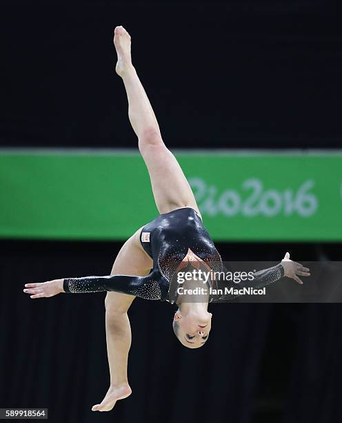 Sanne Wevers of the Netherlands on her way to winning Gold in the Final of The Beam at Rio Olympic Arena on August 15, 2016 in Rio de Janeiro, Brazil.