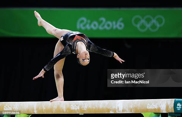 Sanne Wevers of the Netherlands on her way to winning Gold in the Final of The Beam at Rio Olympic Arena on August 15, 2016 in Rio de Janeiro, Brazil.