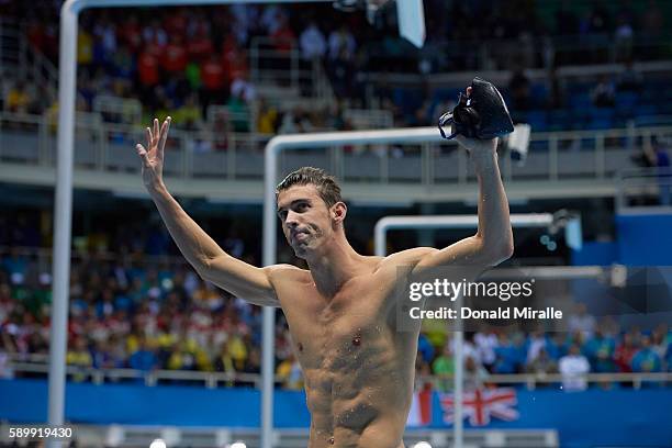 Summer Olympics: USA Michael Phelps victorious after winning Gold in Men's 200M Individual Medley at the Olympic Aquatics Center. Rio de Janeiro,...