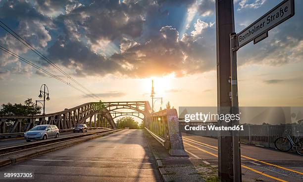 germany, berlin, prenzlauer berg, road bridge boesebruecke, location of the former border checkpoint bornholmer strasse between east and west berlin - arch bridge stock pictures, royalty-free photos & images