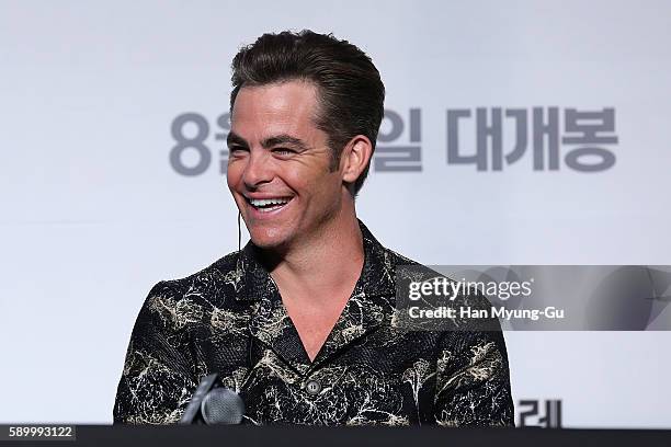 Actor Chris Pine attends the Press Conference and Photocall in advance of the Fan Screening of the Paramount Pictures title "Star Trek Beyond," on...